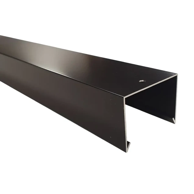 Aluminium afdekkap met sponning (5.1 cm) 4.5x6.1x179.5 cm zwart RAL 9005